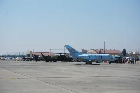 空と地上機、静かなる共演