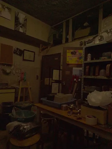 この暗さ、仕様です