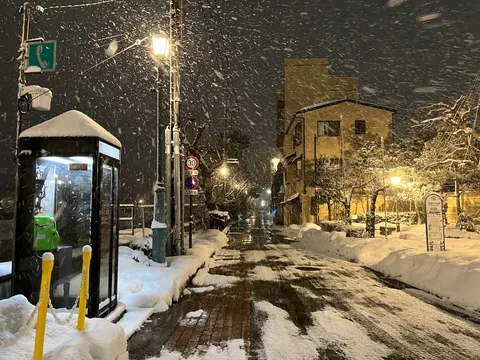 雪降る夜の静寂
