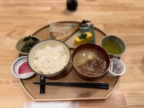 質素で滋味深い和朝食