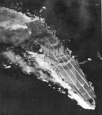 戦火を駆ける空母の咆哮