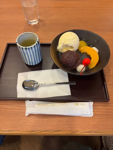和の涼やかな小さな皿