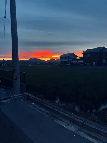 空のキャンバス、静かな田園風景