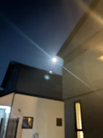 夜空と光のライン