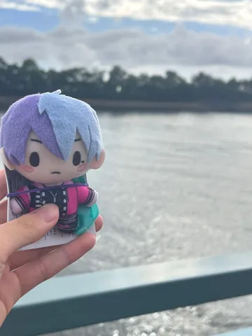 水辺の旅立ち、小さな旅人