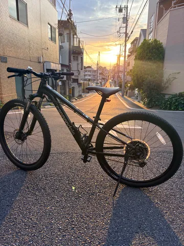 夕暮れロードバイク