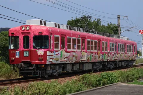 ポッチャマ列車、今日も元気に出発進行！
