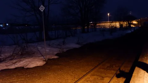 線路脇の静かな夜