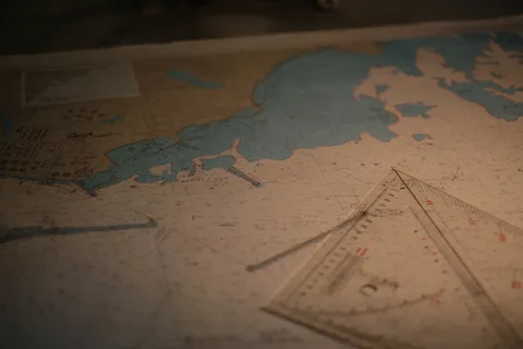 海図とにらめっこ中
