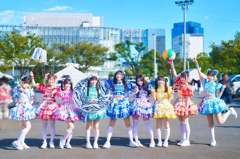 鮮やかさに目を奪われる華やかさ