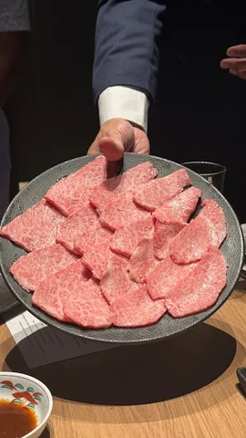 とろける極上肉、まさに芸術