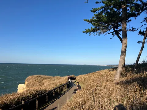 風と海と道の静かな刻