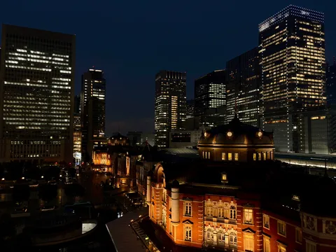 都会の宝石箱、東京駅の夜景