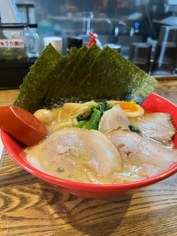 濃厚スープと絶品チャーシューの誘惑