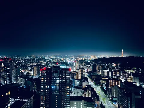 煌めく街のパノラマ
