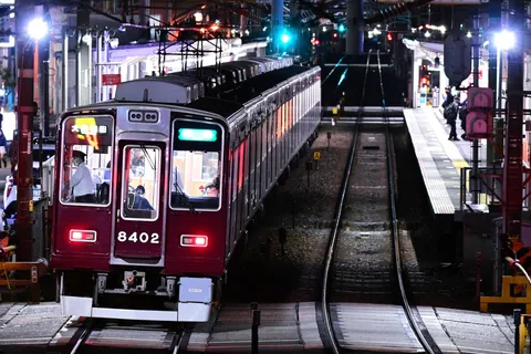 夜の阪急電車