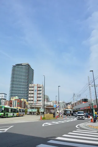 日常に溶け込む都市の風景