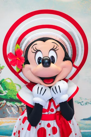 はにかむミニーの微笑み