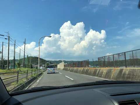青空と積乱雲、ドライブ日和