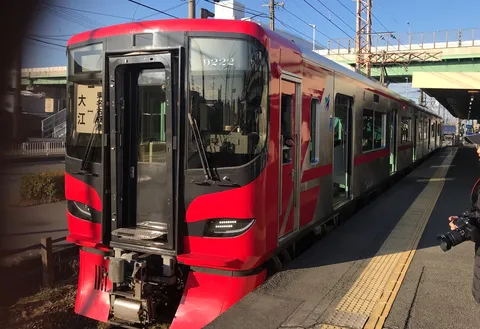 雨上がり、駅の静寂