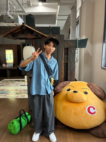 相棒と見上げる、夏の終わりのワンシーン