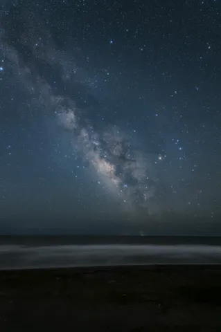 波音と星空のコントラスト