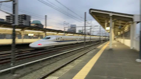 疾走する白き流線