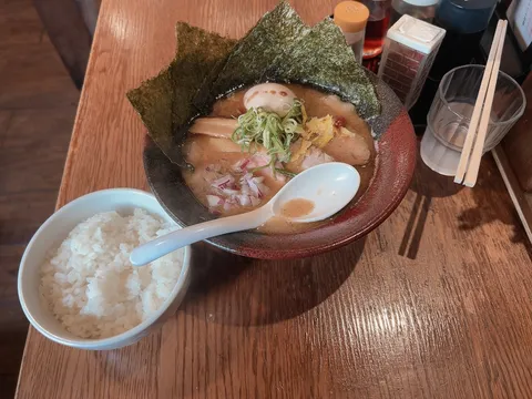 ラーメンと白米、最強の組み合わせ