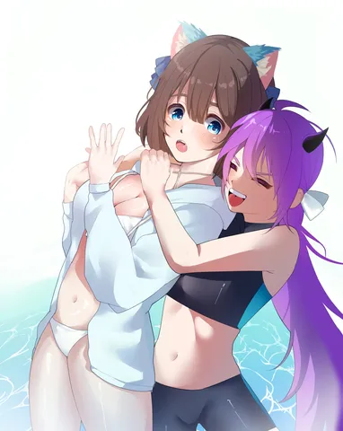 真夏の誘惑！透明感あふれる二人