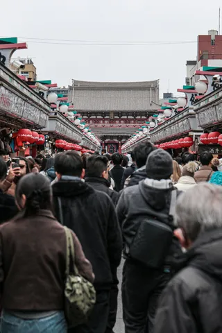 人波の参道、古刹への道