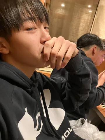 真剣な眼差し、ふとした瞬間