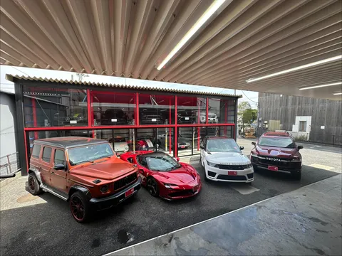 煌めく愛車たちの殿堂
