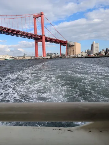 船より望む若戸大橋