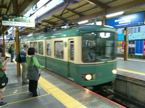 駅の佇まい、旅の始まり