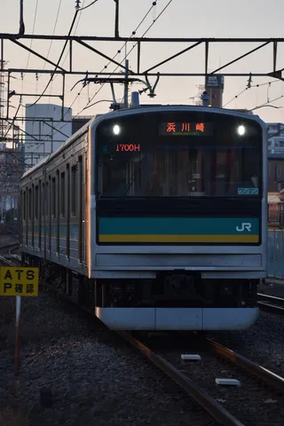 静寂に包まれる、浜川崎の列車