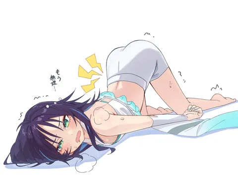 無茶な体勢、でも可愛い！