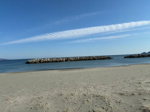 波消しブロックと静かな海
