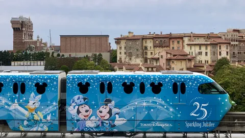 煌めくディズニーラッピングトレイン