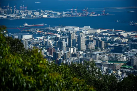 海と港、都市の息吹