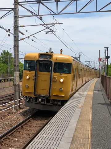 懐かしい黄色い電車