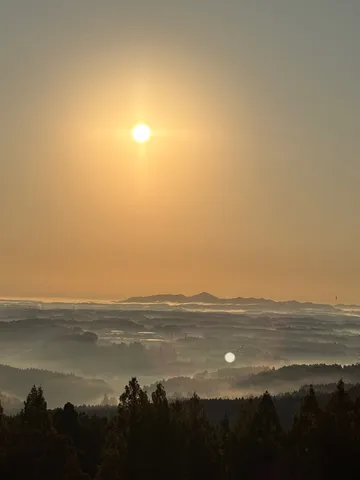 雲海に浮かぶ太陽