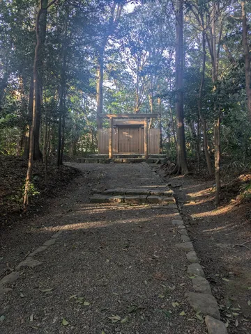 静寂に包まれた古への誘い