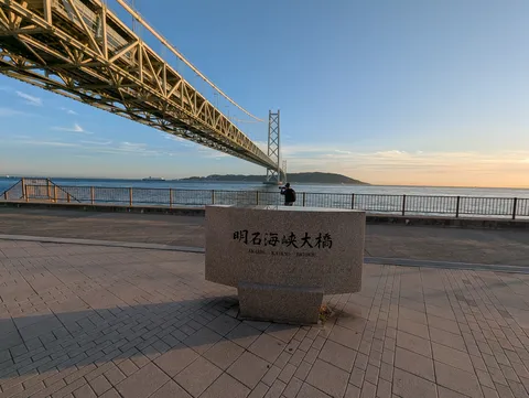 潮風と鉄の橋影の記録