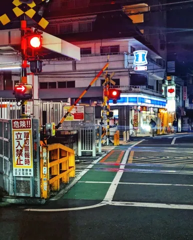 赤信号だけど、コンビニ誘惑