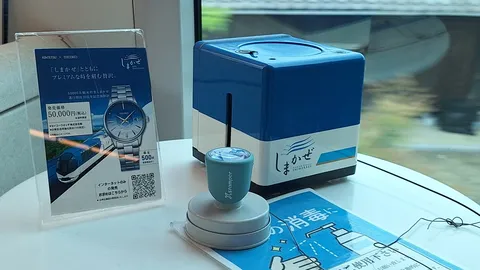 「しまかぜ」車内で見つける特別感