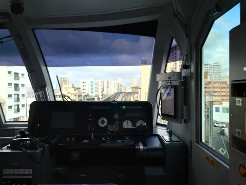 運転席から見た日常の風景