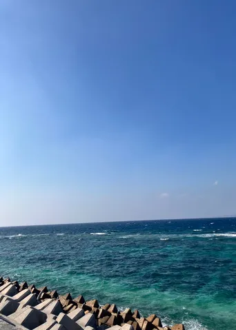 海と空の青い境界