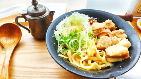 温もり感じる、午後の麺料理