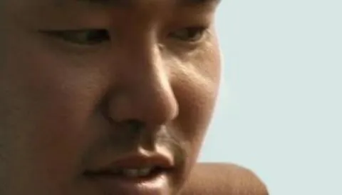 思慮深げな横顔