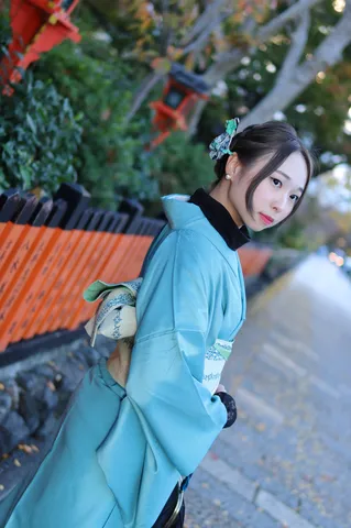 朱と青が織りなす和の景色